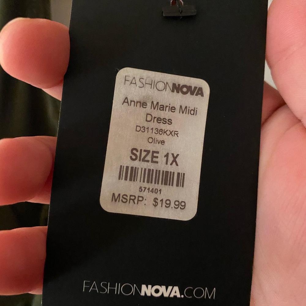 CUTE FASHION NOVA DRESS - Picture 5 of 5